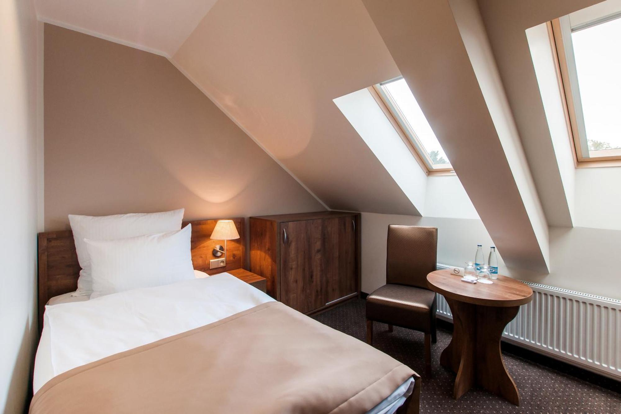 Hotel Gem Wrocław Quarto foto